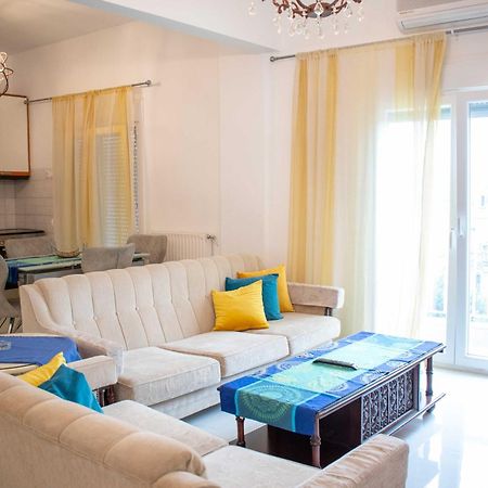 C.16 The Nest #Colony City Heart Thessaloníki Luaran gambar