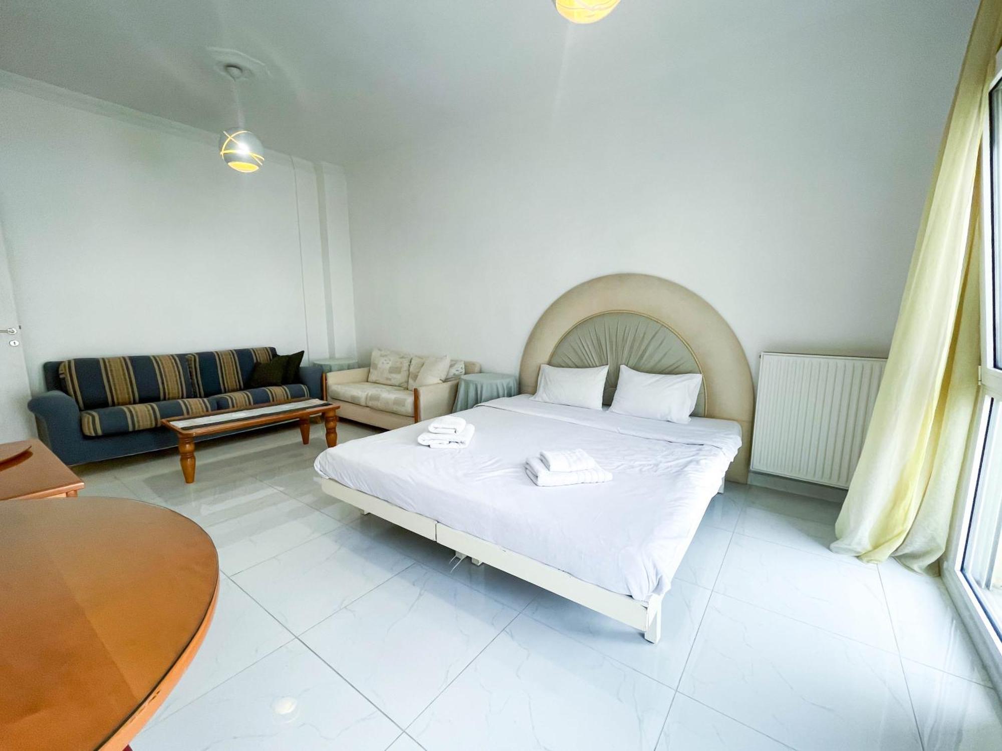 C.16 The Nest #Colony City Heart Thessaloníki Luaran gambar