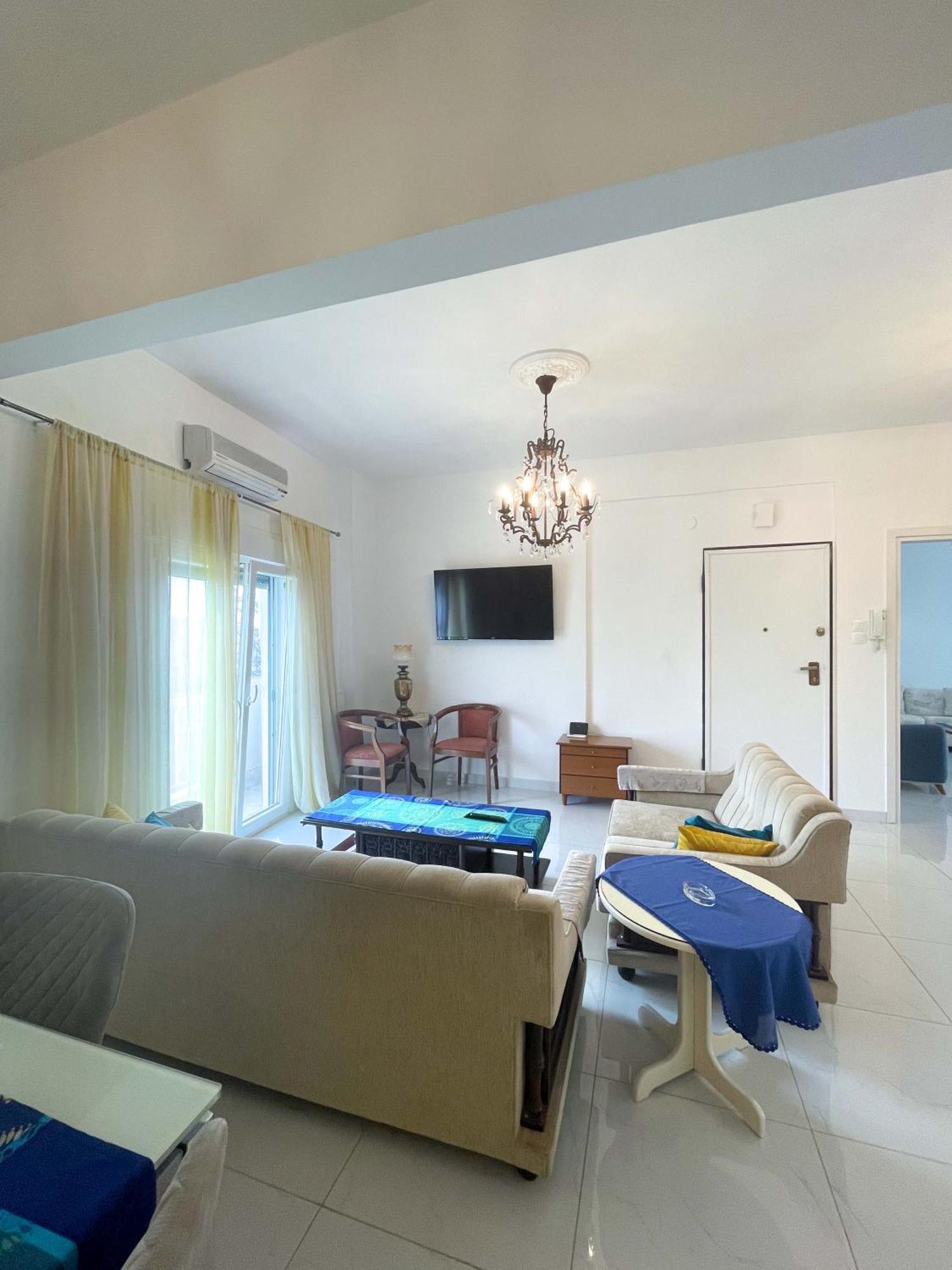 C.16 The Nest #Colony City Heart Thessaloníki Luaran gambar